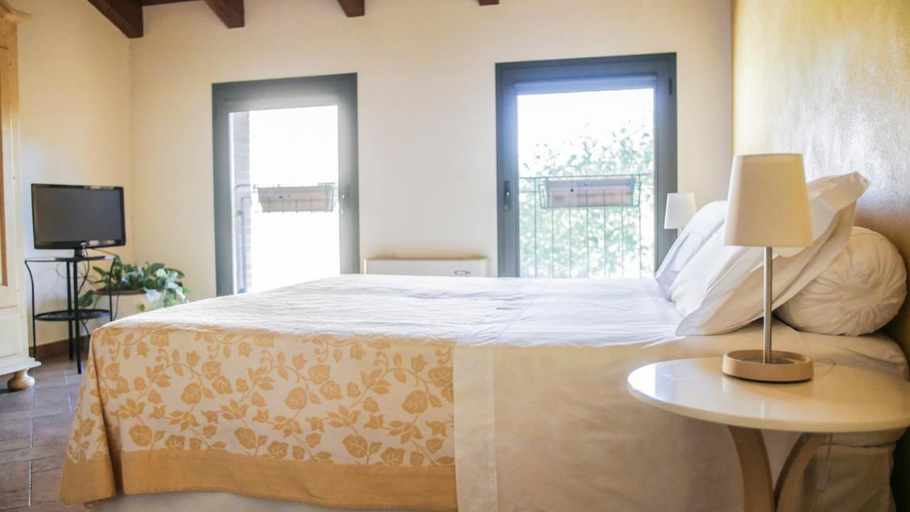 Quattro Castella Quattrocolli B&B المظهر الخارجي الصورة